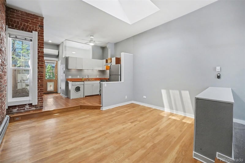 2536 Kensing Ct, Denver, CO 80211