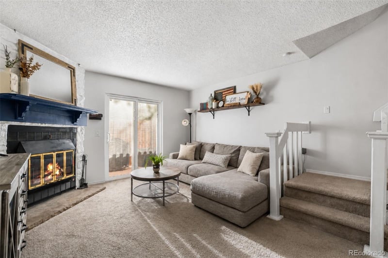 6738 Independence St, Littleton, CO 80128