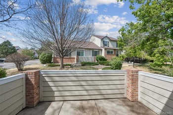 847 Evanston Cir, Aurora, CO 80012