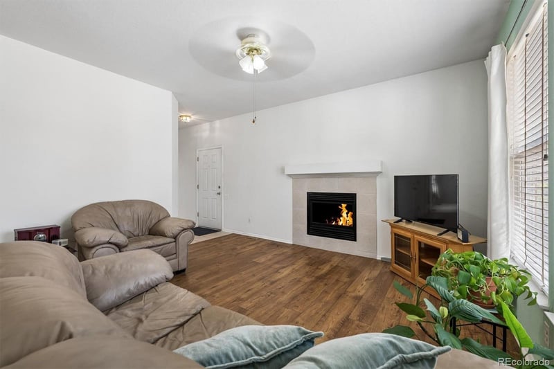 847 Evanston Cir, Aurora, CO 80012