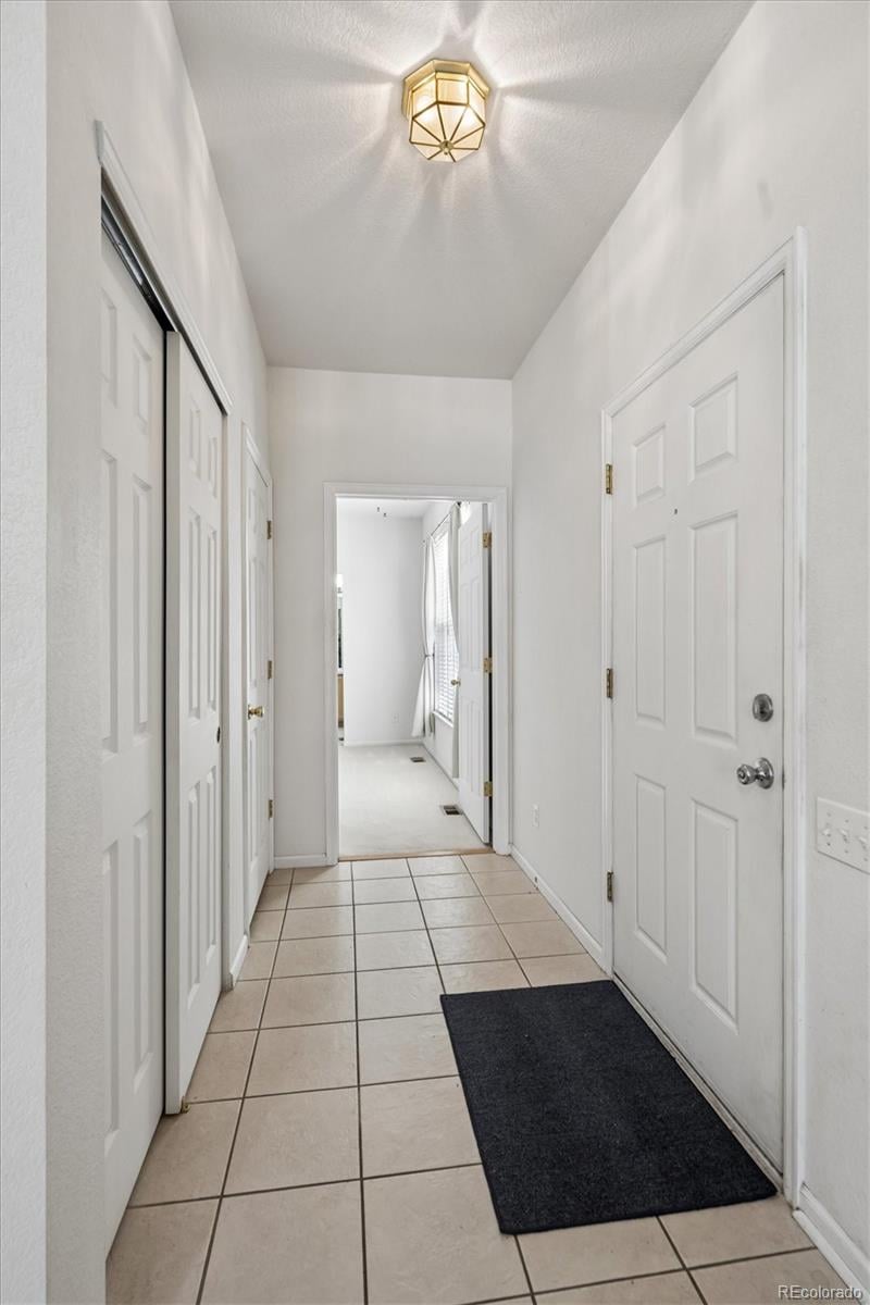 847 Evanston Cir, Aurora, CO 80012