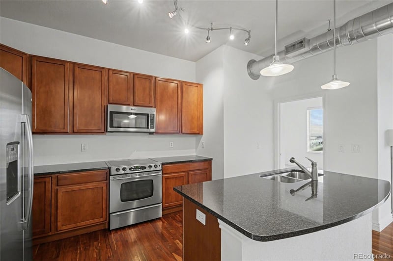 10111 Inverness Main St #416, Englewood, CO 80112