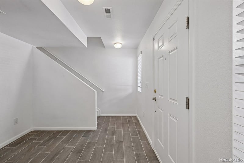 9520 Halstead Ln, Lone Tree, CO 80124