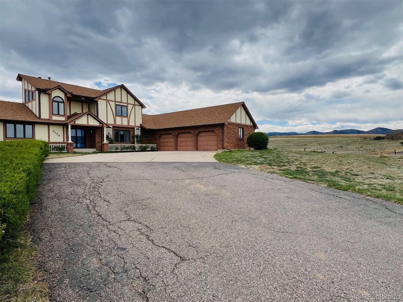 7774 Trail South Dr, Littleton, CO 80125