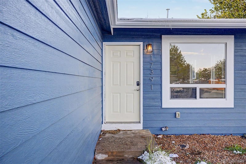 17391 Layton Dr, Aurora, CO 80015