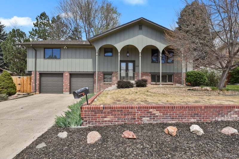 2625 Ammons Way, Lakewood, CO 80227