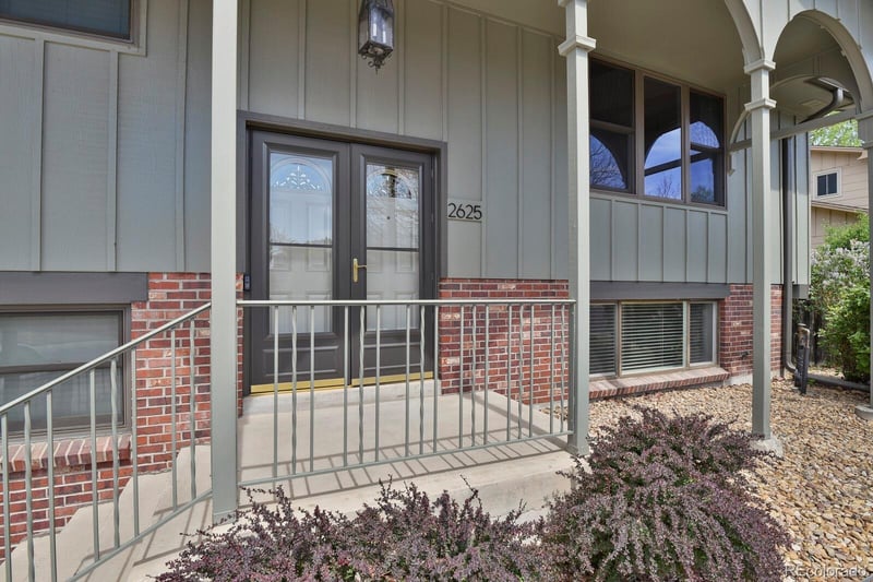 2625 Ammons Way, Lakewood, CO 80227