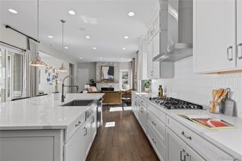 929 Brocade Dr, Highlands Ranch, CO 80126