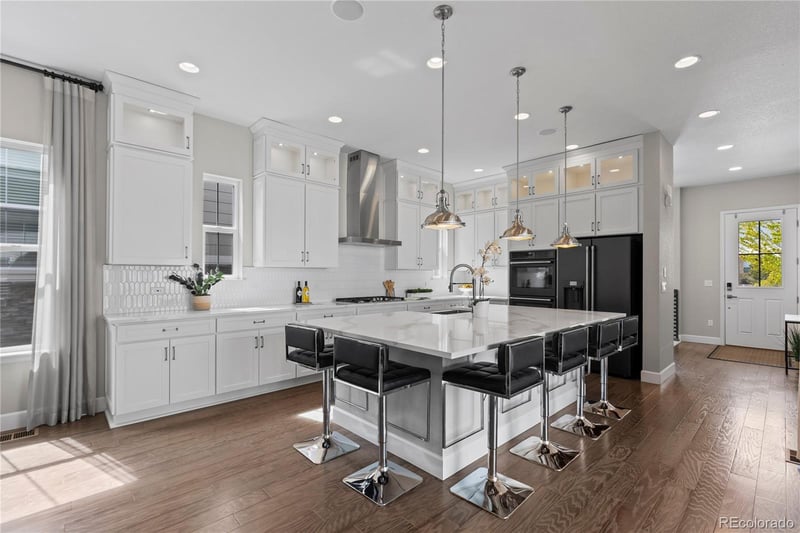929 Brocade Dr, Highlands Ranch, CO 80126