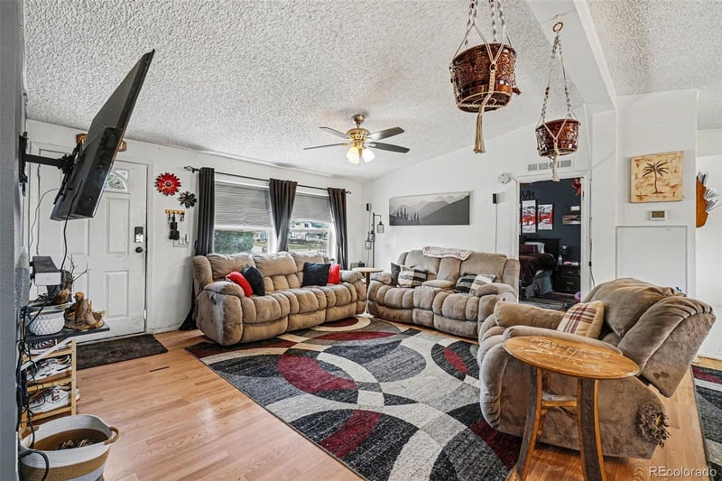 1101 Lantern Dr, Fort Lupton, CO 80621