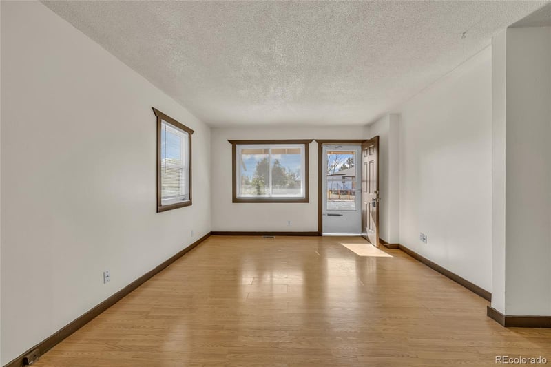 8891 Race St, Thornton, CO 80229