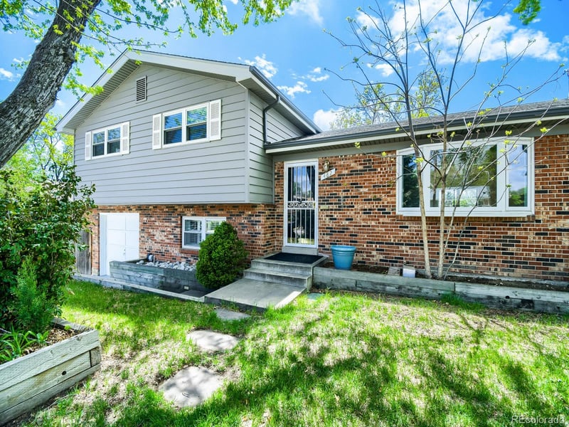 482 Melody Dr, Northglenn, CO 80260