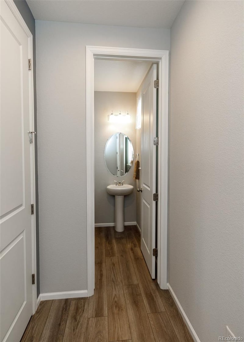 81 Edge Cliff St, Castle Rock, CO 80104