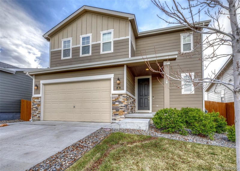 81 Edge Cliff St, Castle Rock, CO 80104