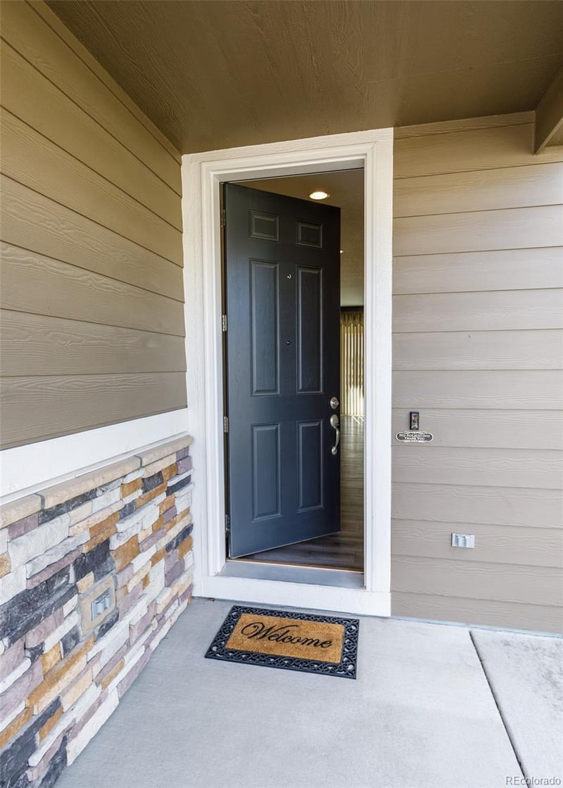 81 Edge Cliff St, Castle Rock, CO 80104