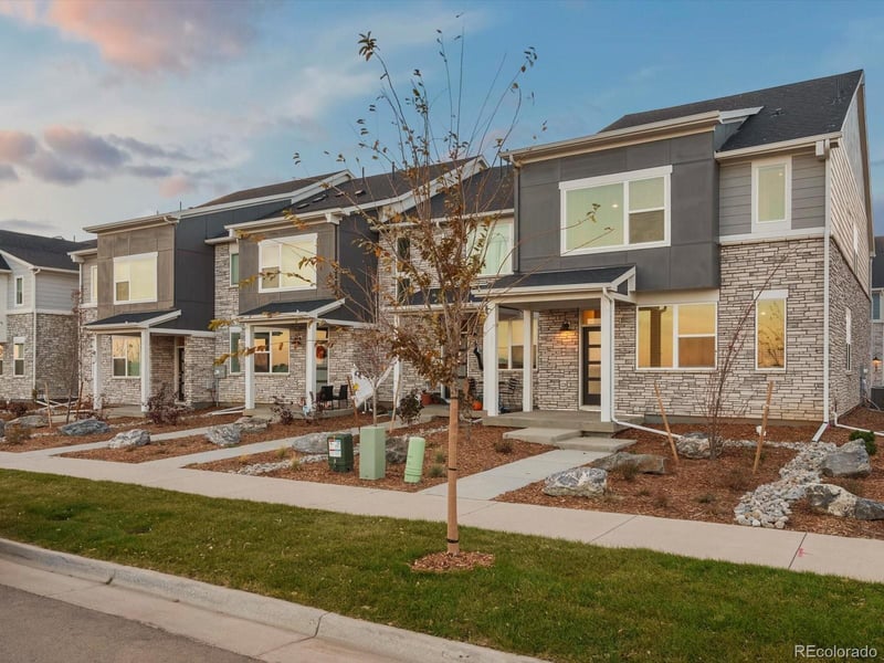 795 Tibet St, Aurora, CO 80018