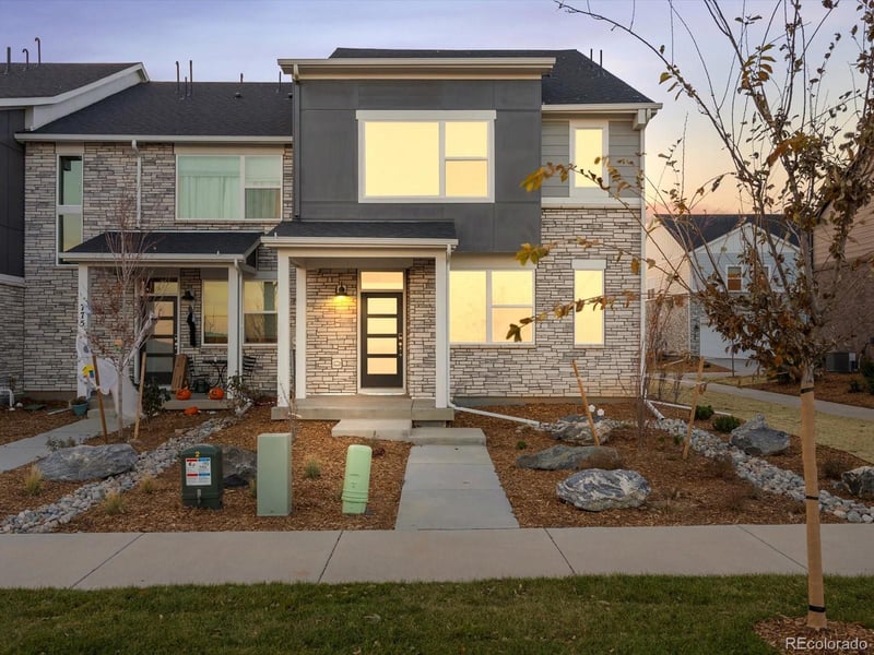 795 Tibet St, Aurora, CO 80018