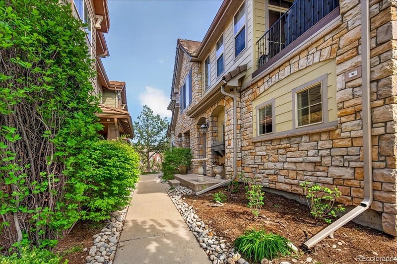 10140 Bluffmont Ln, Lone Tree, CO 80124