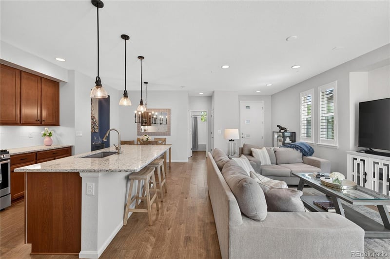 7287 Adriatic Cir, Lakewood, CO 80227