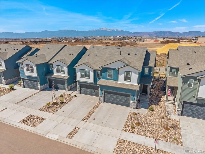 8122 Grey Bark Way, Colorado Springs, CO 80908