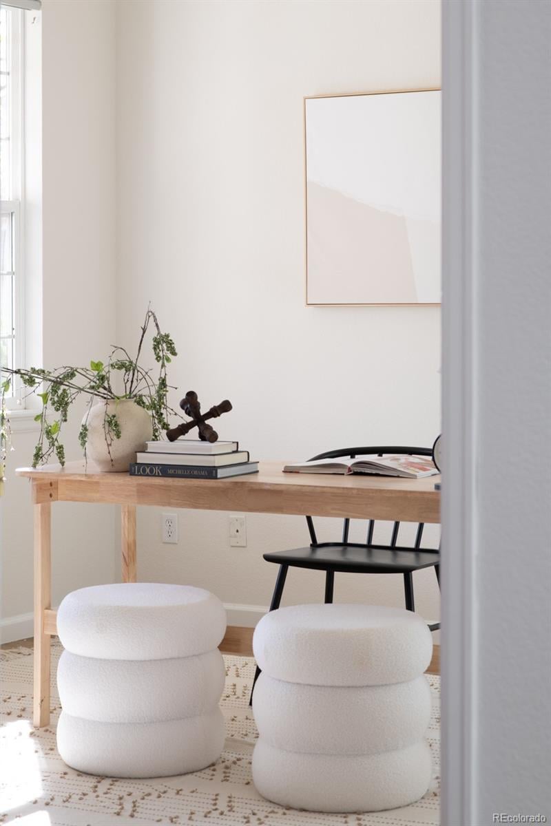 6157 Killarney Dr, Centennial, CO 80016