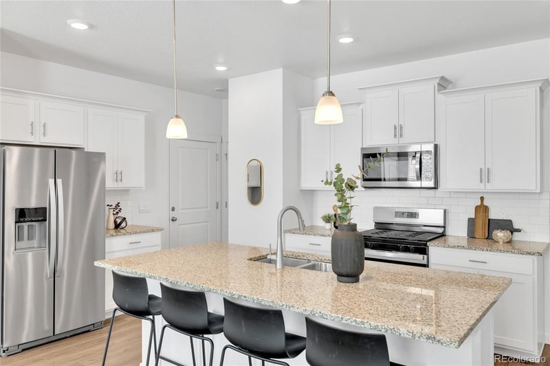 212 Uriah St, Aurora, CO 80018