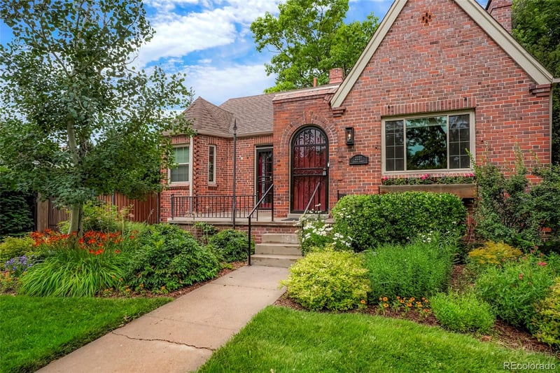 2227 N Locust St, Denver, CO 80207