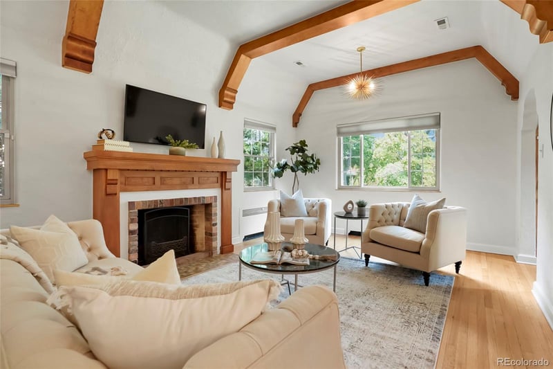 2227 N Locust St, Denver, CO 80207