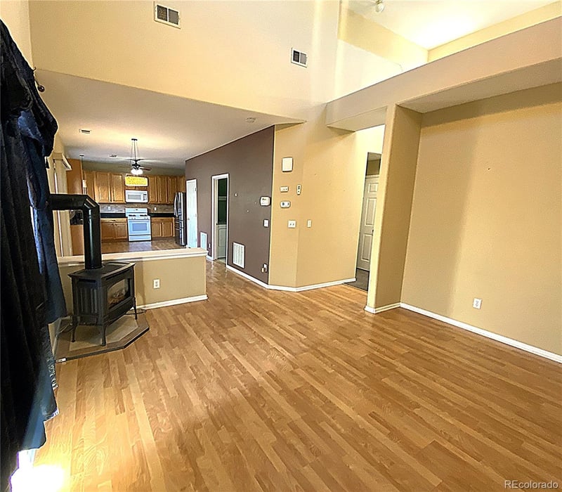 407 Ivory Cir, Aurora, CO 80011