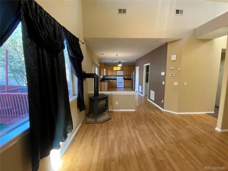 407 Ivory Cir, Aurora, CO 80011