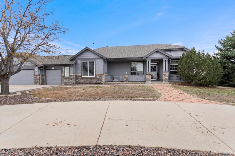 49240 Antelope Dr, Bennett, CO 80102