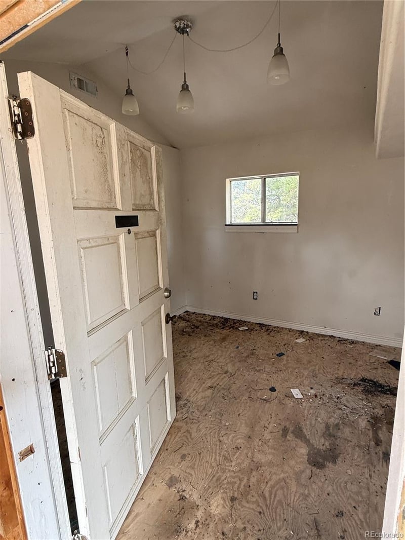 23533 Emerald Trl, Deer Trail, CO 80105