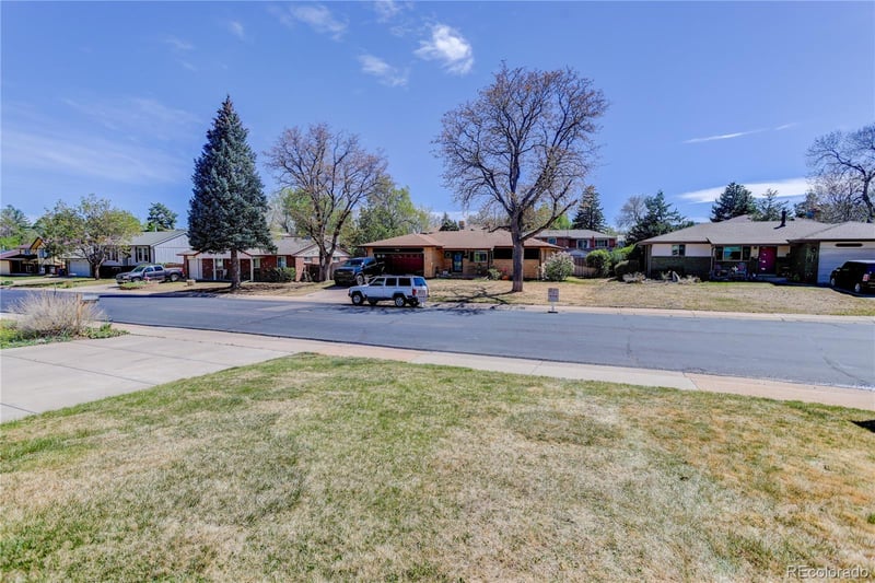 9369 Alabama Dr, Lakewood, CO 80232