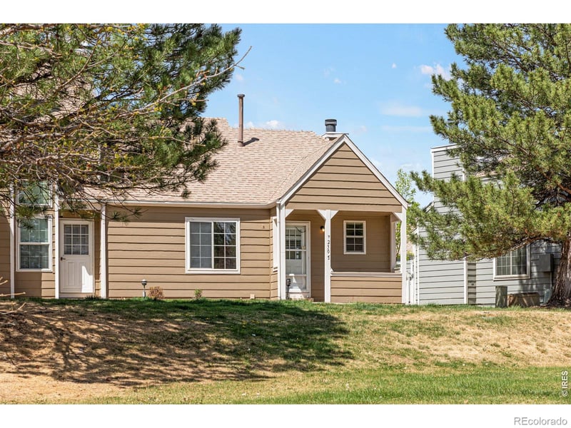 7230 Devinney Ct #F, Arvada, CO 80005