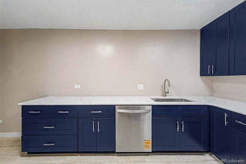 605 Alton Way #12C, Denver, CO 80247