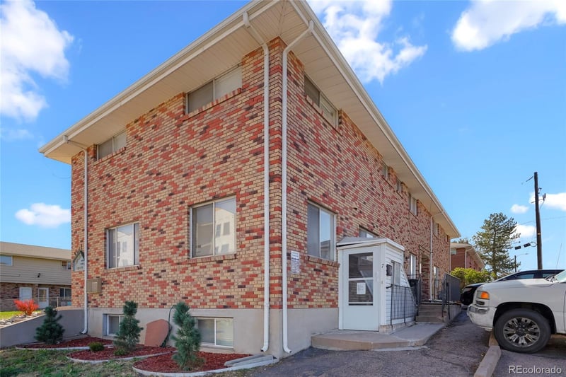 5511 Delaware St, Littleton, CO 80120