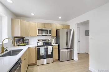 3501 Holly St, Denver, CO 80207
