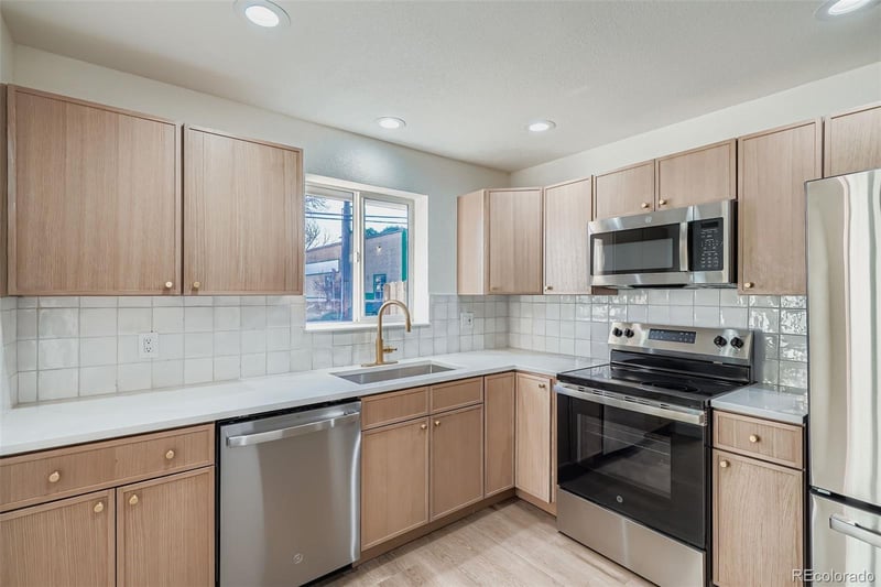 3501 Holly St, Denver, CO 80207