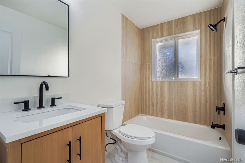 3501 Holly St, Denver, CO 80207