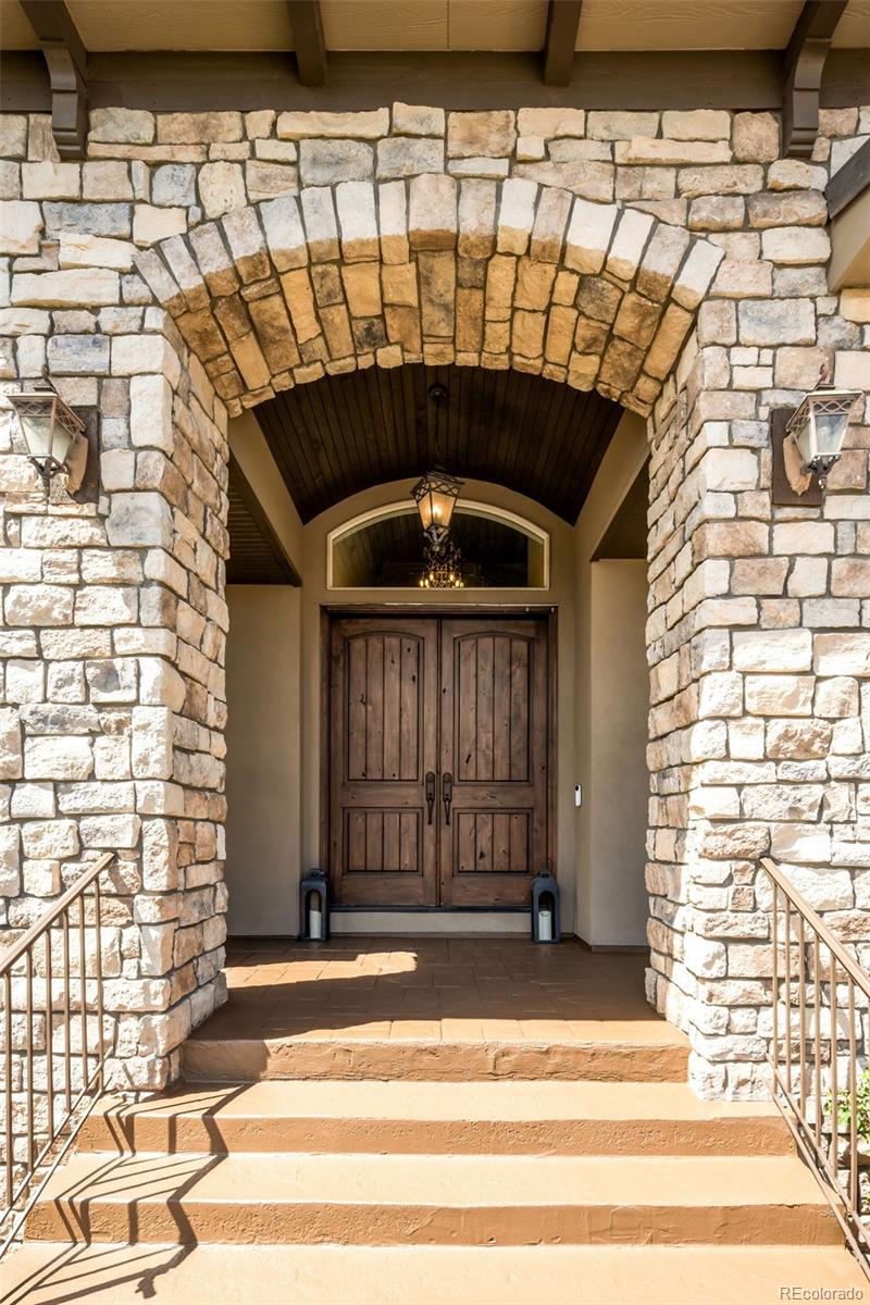 981 Buffalo Ridge Rd, Castle Pines, CO 80108