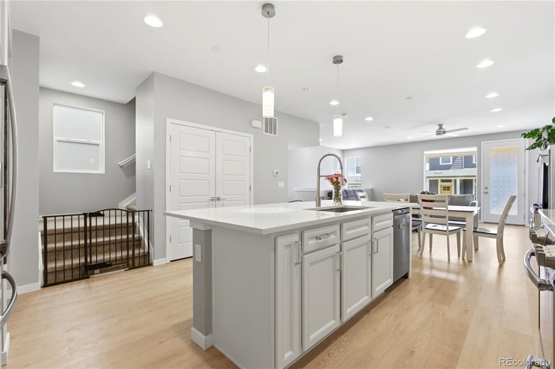 8948 Delacorte St, Highlands Ranch, CO 80129