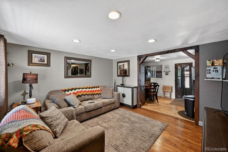 5961 81st Ave, Dupont, CO 80024