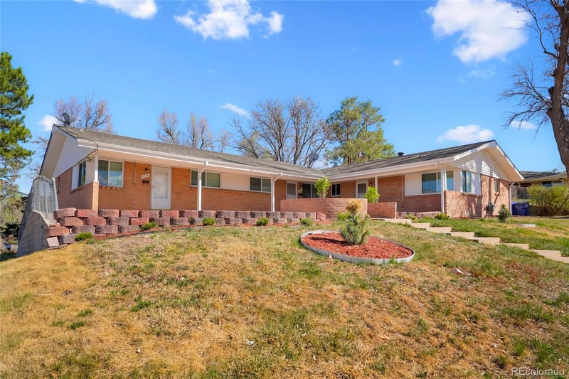 5710 Pennsylvania St, Littleton, CO 80121