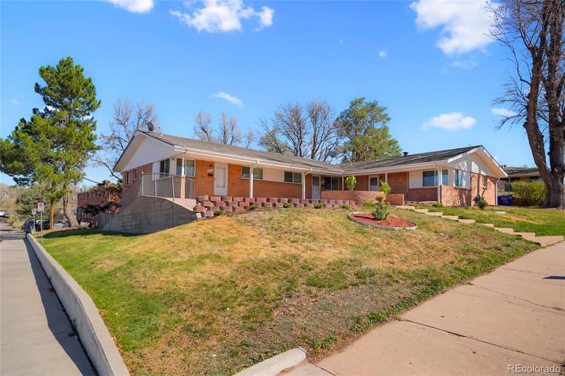 5710 Pennsylvania St, Littleton, CO 80121