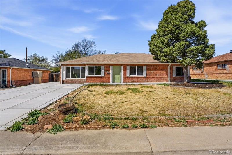 779 Scranton St, Aurora, CO 80011