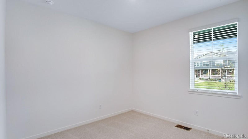 1727 Knobby Pine Dr, Fort Collins, CO 80528