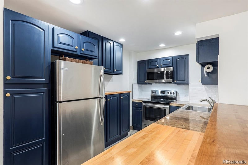 480 Marion Pw #402, Denver, CO 80209