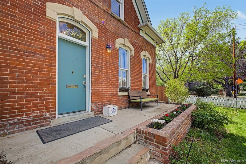 2504 Glenarm Pl, Denver, CO 80205