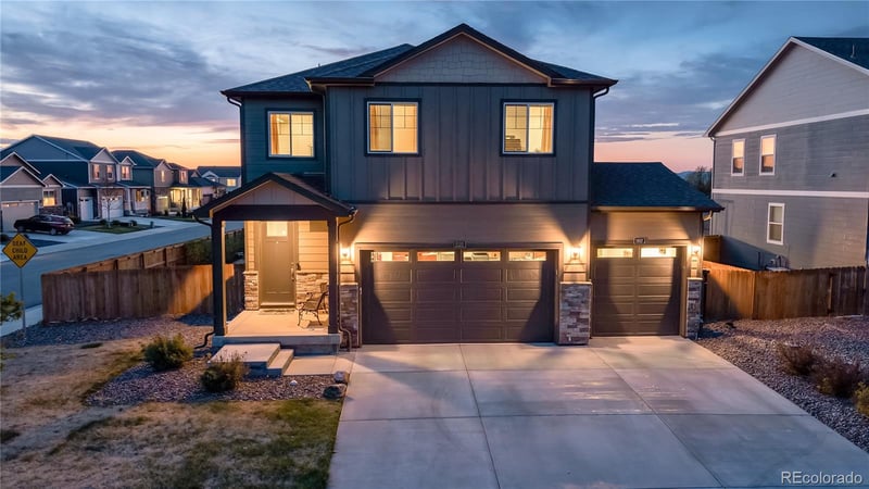 2122 Pineywoods St, Mead, CO 80542