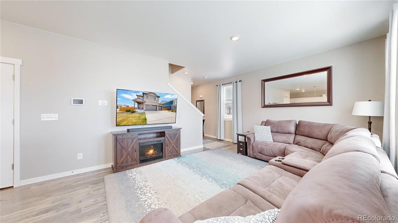 2122 Pineywoods St, Mead, CO 80542